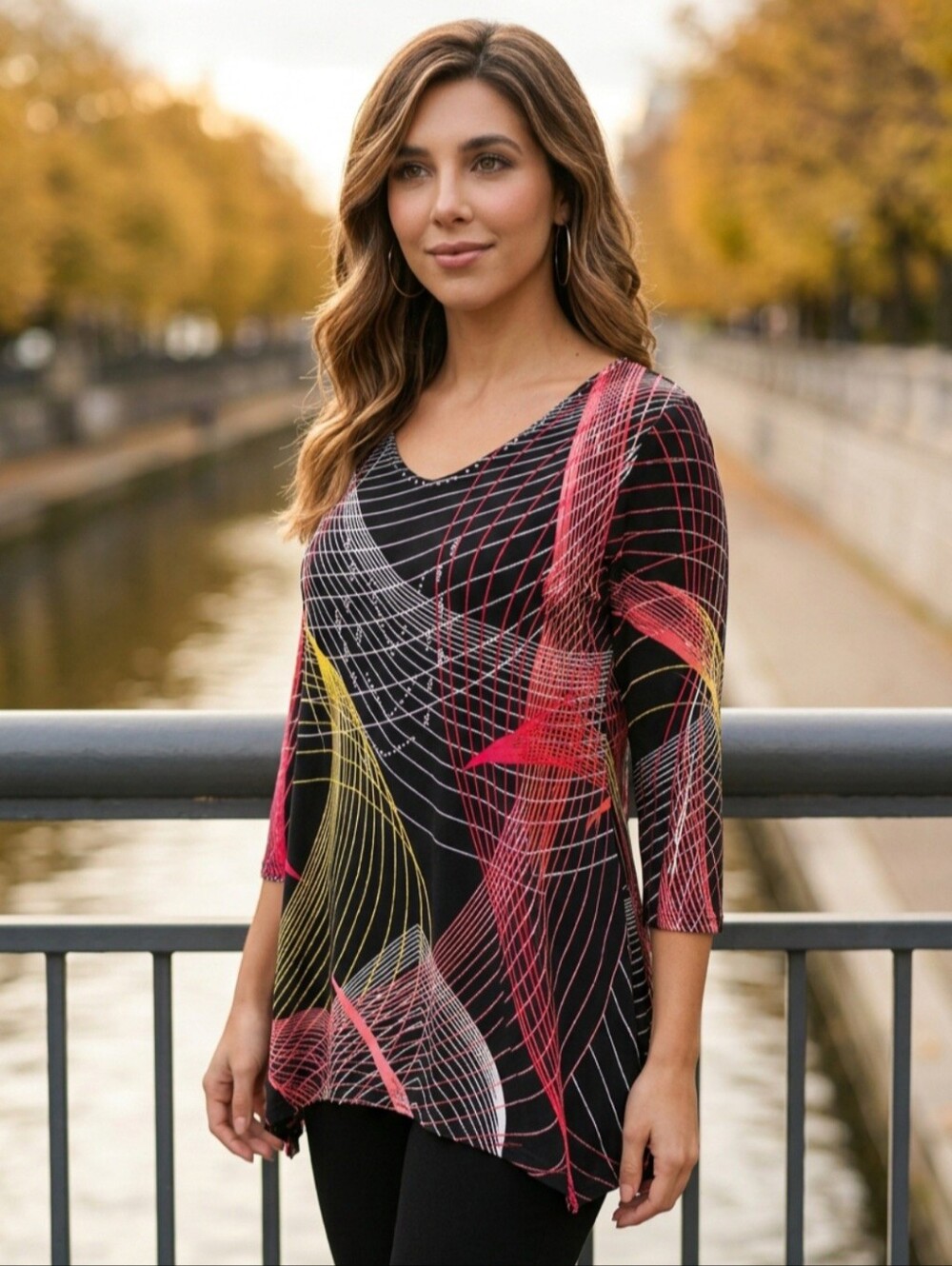 🦈🧨 VALENTINA Shark Bite Abstract Geometric Rhinestone Tunic Top Size L/XL